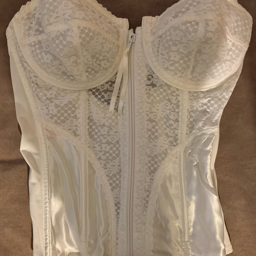 Lady Marlene Lace Serenity Bustier/Corset 34D